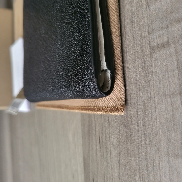 Burberry Heritage Stripe Leather International Bifold Wallet - Picture 6 of 10